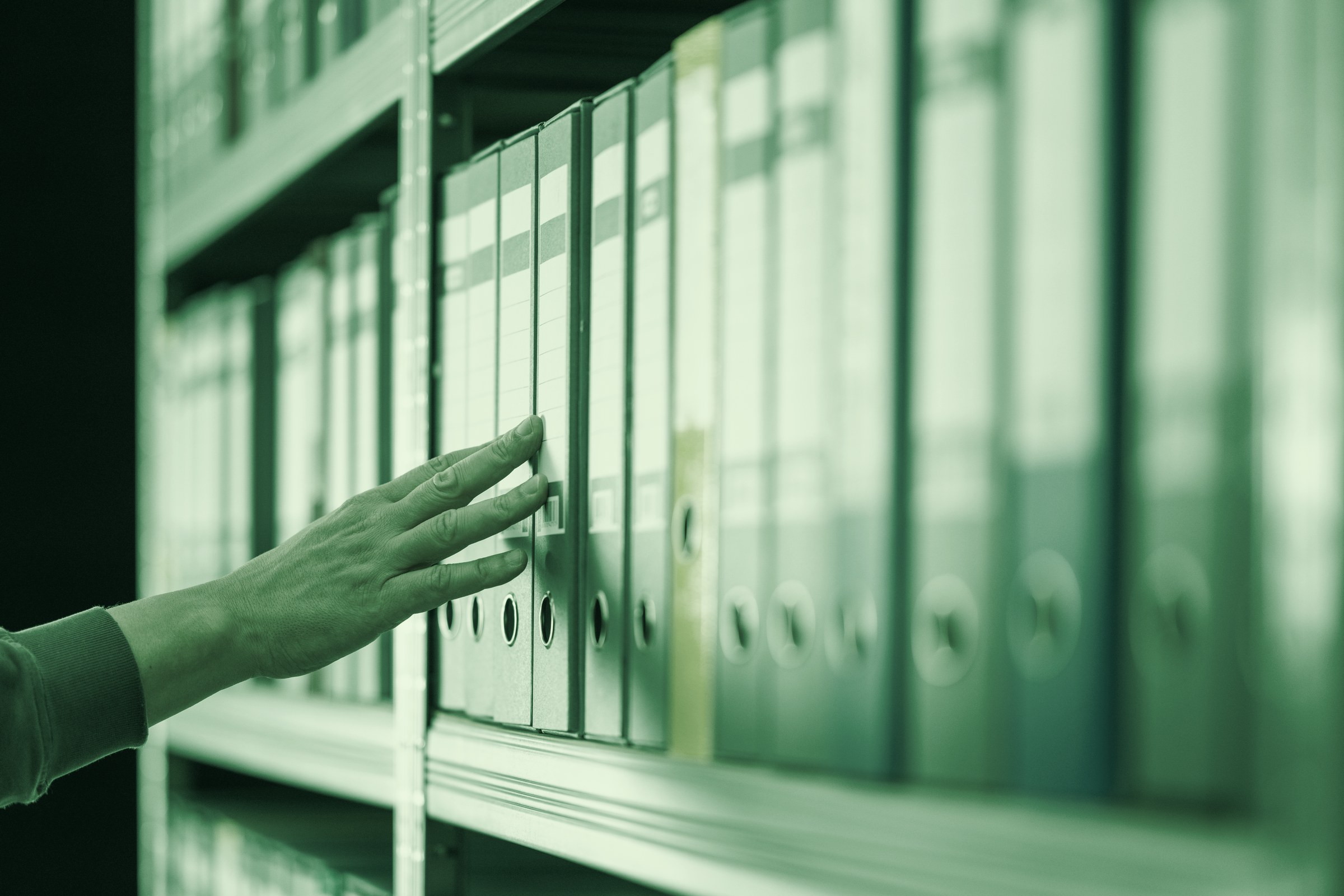 Vom Papierarchiv zur digitalen Akte